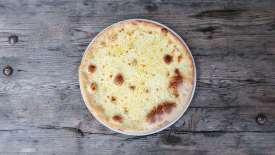 Garlic pizza